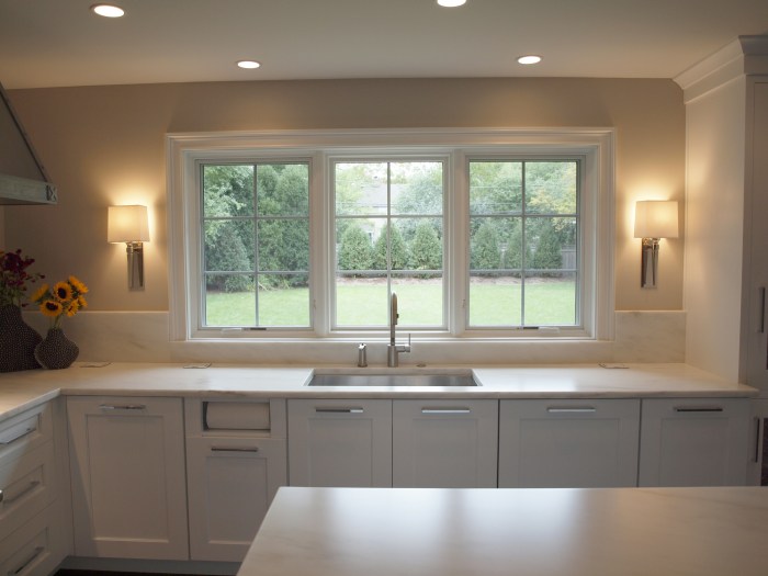 How to decorate kitchen window over sink