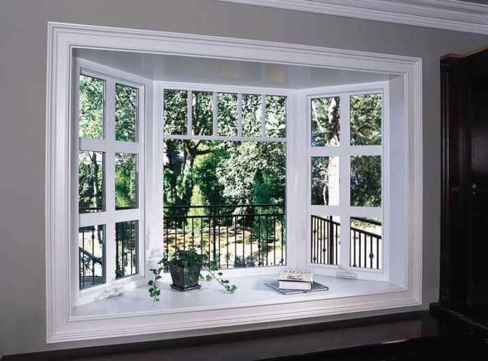 How to decorate a bay window ledge