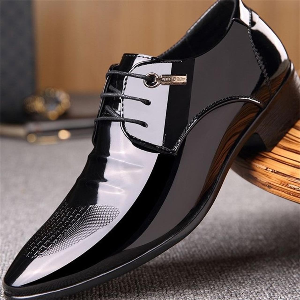 Mens designer dress shoe